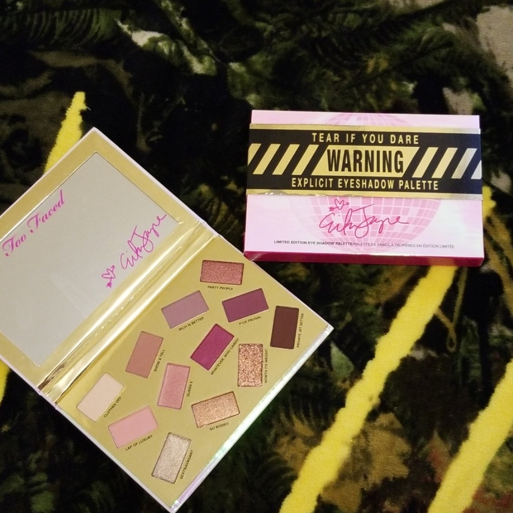 CLEARANCE SALE Too Faced Pretty Mess Palette